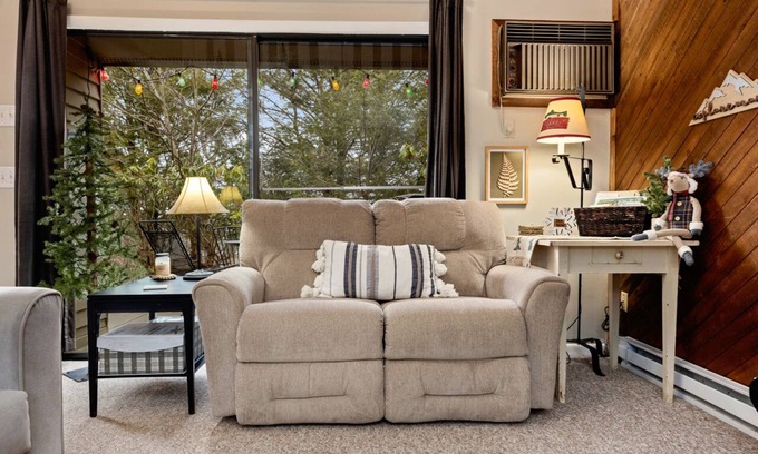 Nellysford Condominio | Wintergreen - Cozy Mountain Getaway! Close to Hiking Trails!