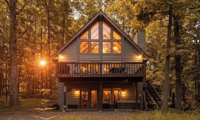 Nellysford Cabina | Wintergreen Ski Resort: Waterfall Hikes, Bike, Fish, Spa, Pool, Wineries and Bre