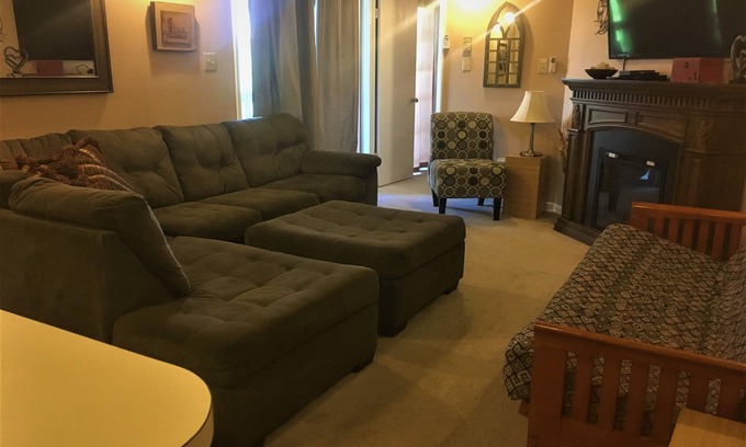 Ghent Apartamento | Condominio acogedor, en pendiente en Winterplace, cerca de Beckley, WV; excelentes vistas a la montaña!