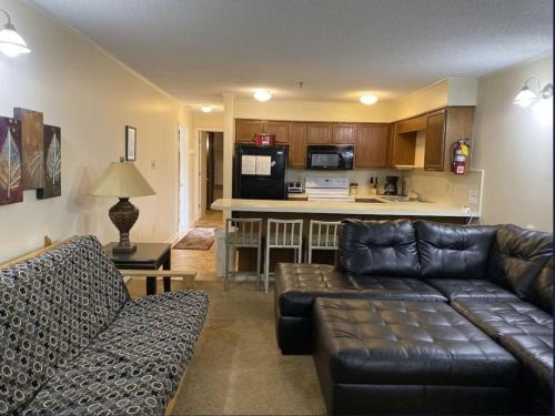 Ghent Apartamento | Winterplace Ski in Ski out condo First Floor D105