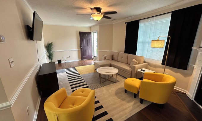 Winterville Casa | Winterville Wonderland: The best place to stay in the Greenville area! 2