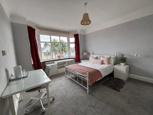 Bournemouth Casa | Winton house home stay