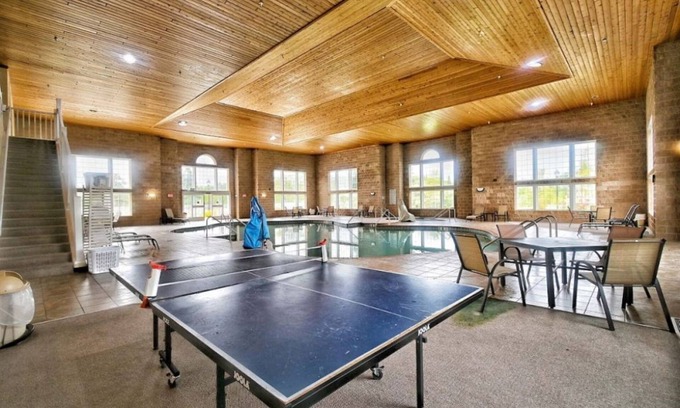 Pembine Apartamento | Wisconsin Escape | Premier Suite | Golf Course