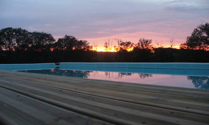 Adriers Cabaña | Casa rural Wisdom Gites - Meadow View con piscina, jardín y wifi gratis,