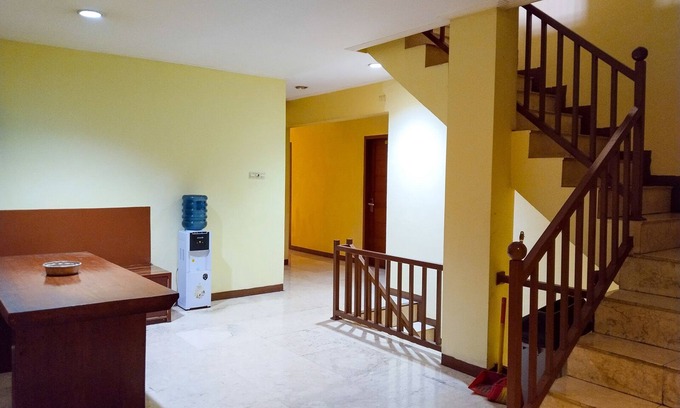 Gambir Hotel | Wisma Juanda Powered by Cocotel