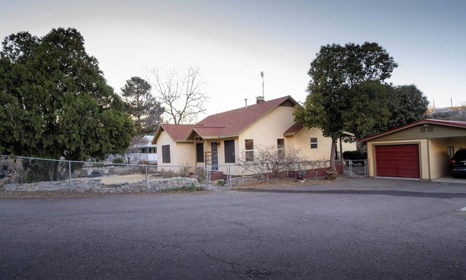 Globe Casa | Wisteria Place