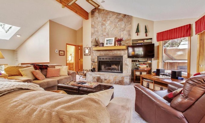 Deer Park Casa | Witchhazel 16