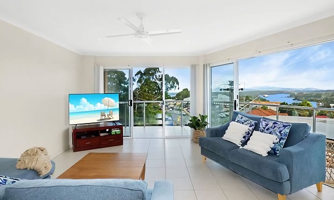 Nambucca Heads Apartamento | With stunning ocean views and open living, enjoy the coastal lifestyle of Beauty on Bowra.