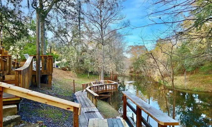 Ridge Manor Cabina | Withla RiverArt Cabin