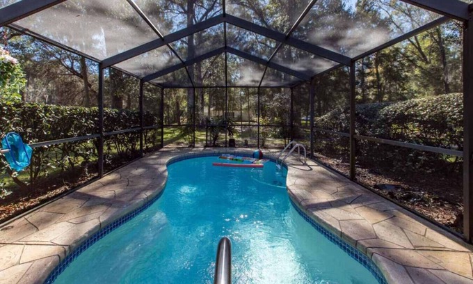 Crystal River Casa | Withlacoochee Riverhouse - Pool - Dock - Canoes - DogOk - FirePit - ExersiceRoom