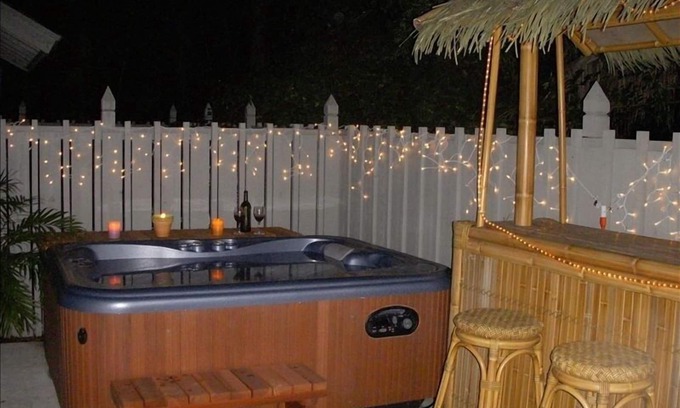 Lawton Woods Casa | Wlk t Beach / Prvt Ht Pool / Jaczzi / 2 Kng Beds / 4 bikes / SM dogs only