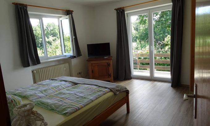 Gollenshausen a.Chiemsee Casa | Wohnung 4 a - 1. Etage, 30qm - Eckbalkon