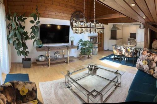 Grossgmain Apartamento | Wohnung 4 mit Balkon und Bergblick