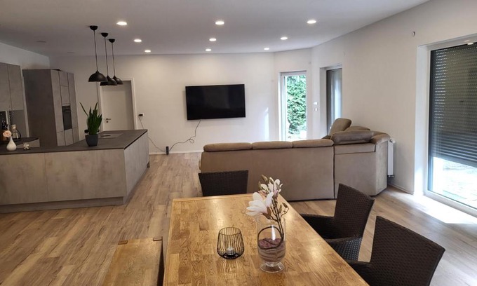 Satteldorf Apartamento | Wohnung in Crailsheim/Satteldorf