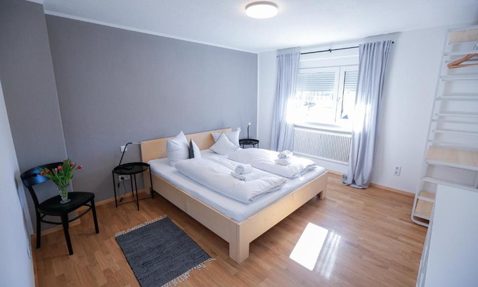 Mader Apartamento | WOHNUNG OBERGESCHOSS mit 3 Schlafzimmer in ruhiger Gegend