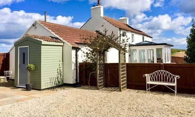 Muston Cabaña | Wold Cottage, HUNMANBY