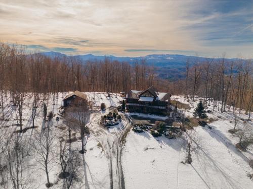 Boone Casa | Wolf Ridge Lodge