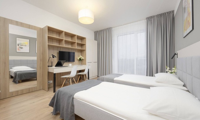Wola Apartamento | Wolska Cozy Studio in Warsaw by Renters
