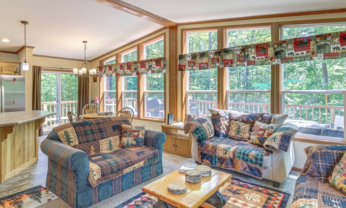 Hackensack Cabina | 'Woman Lake Chain Retreat' w/ Deck & Dock!
