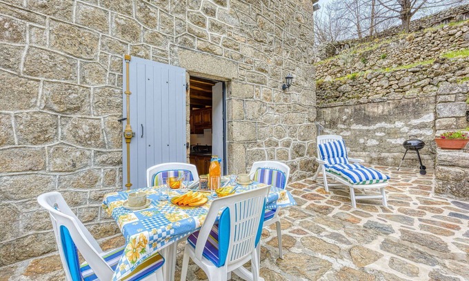 Sainte-Marguerite-Lafigere Casa | Estupenda casa de vacaciones privada con TV, terraza, vista panorámica y aparcamiento