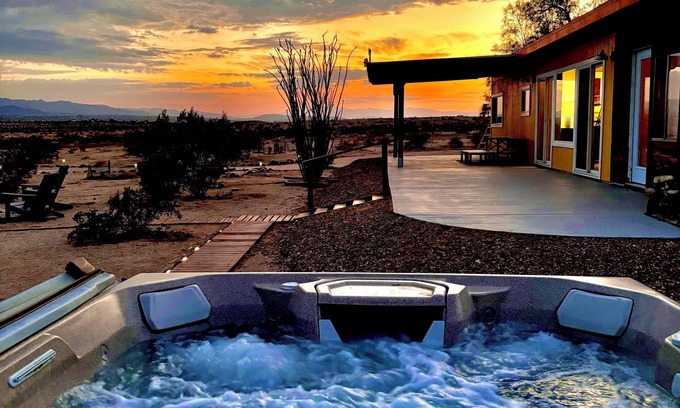 Wonder Valley Casa | Wonder Valley Ranch Privacy on 5 Acres! 15 Mins to JTNP