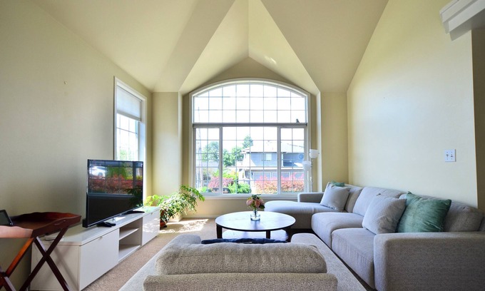 Kennydale Casa | Wonderful 3-bedroom house in Renton, 15 min from Seattle, 2 min to Coulon Park
