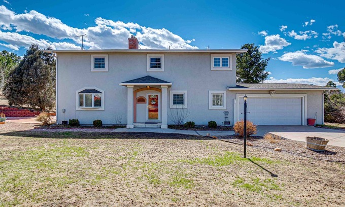 Briargate Cabaña | Wonderful 4 bedroom home in a rural neighborhood, but close to everything!