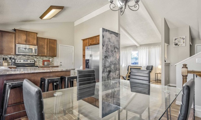 Village Seven Casa | "Wonderful" 5BR House with Hot Tub in Colorado Springs