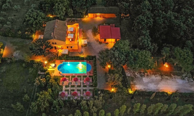 Rosignano Marittimo Apartamento | Apartamento de tres habitaciones de 65m2 con piscina en el campo a 3 km del mar.