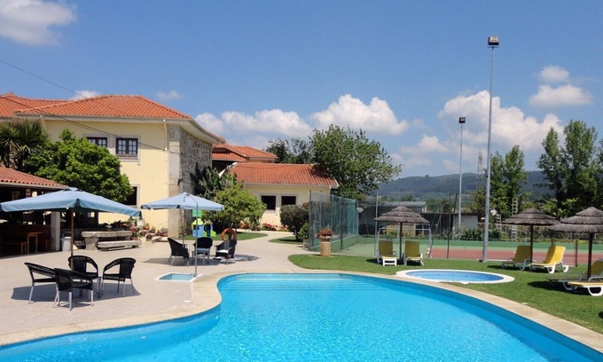 Lage Otro | Maravillosa Casa Señorial de 8 habitaciones, 2 piscinas y pista de tenis.