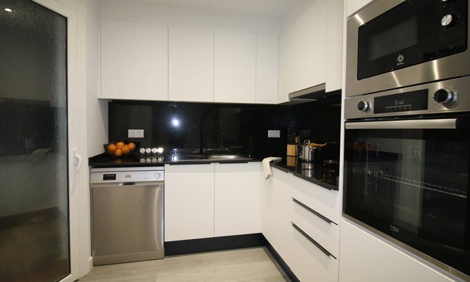 El Poble-sec Apartamento | Wonderful apartment with terrace in Plaza España,