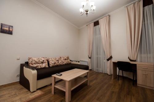 Uzhhorod Apartamento | Wonderful flat on city center (Mukachivska 4/11)