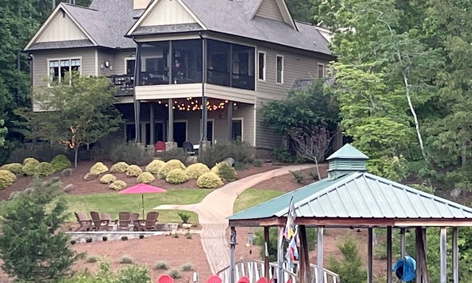 Six Mile Casa | Casa frente al lago en el lago Keowee en comunidad cerrada, a 20 minutos de Clemson