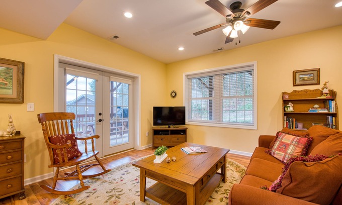 Lake Junaluska Casa | Wonderful lower-level home close to the lake with private entrance, WiFi, AC