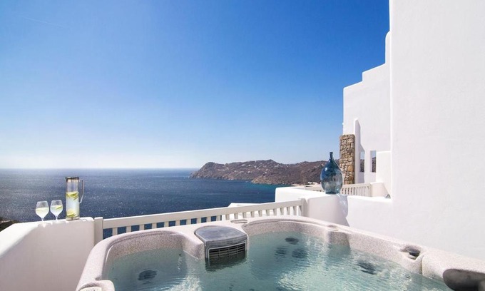 Elia Apartamento | Wonderful Myconian Villa Prestige Guestroom Seaview Guest Room B Amazing Sea Views Private Jacuzzi Elia Beach