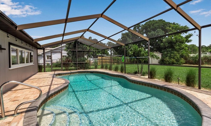 South Bradenton Casa | Wonderful Pool Home! 3BR/2BA Updated!