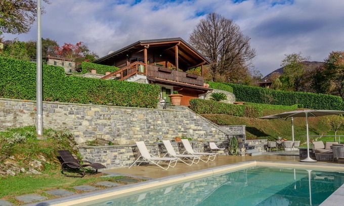 Cerano d'Intelvi Casa | Casa de vacaciones privada con WIFI, piscina privada, A/C, TV, terraza, vista panorámica