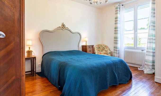 Le Home Casa | Preciosa casa de vacaciones privada para 4 personas con WIFI, TV, mascotas permitida y aparcamiento