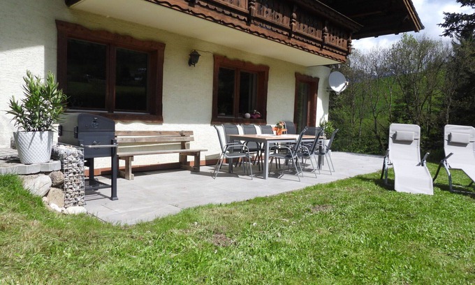 Bischofshofen Casa | Maravillosa casa de vacaciones privada con WIFI, TV, terraza, vista panorámica, aparcamiento