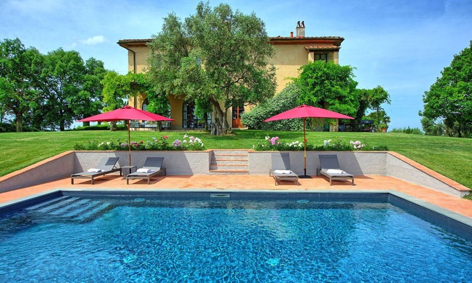 Cerreto Guidi Villa | Preciosa casa de vacaciones privada con A/C, WIFI, piscina privada, patio y vista panorámica