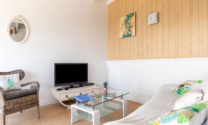 Loupiac Casa | Casa de vacaciones privada con WIFI, piscina privada, A/C, TV, terraza, vista panorámica