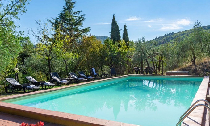 Montevarchi Villa | Casa de vacaciones privada con WIFI, piscina privada, TV, balcón, vista panorámica, aparcamiento