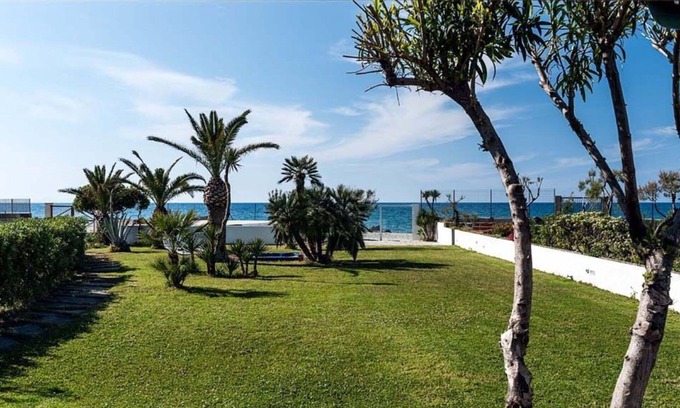 Torregrotta Villa | Casa de vacaciones privada con WIFI, jacuzzi, A/C, TV, terraza, vista panorámica, aparcamiento