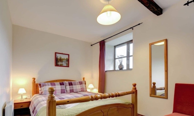 Cilmeri Casa | Preciosa casa de vacaciones privada para 4 personas con TV, patio y aparcamiento