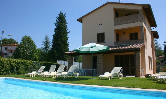 Lucignano Villa | Preciosa casa de vacaciones privada con piscina privada, WIFI, TV, balcón y aparcamiento