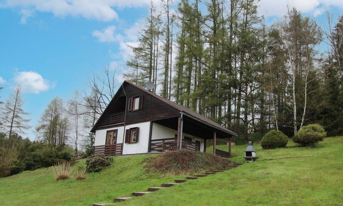 Krasna Lipa Casa | Estupenda casa de vacaciones privada con WIFI, TV, terraza, vista panorámica, aparcamiento