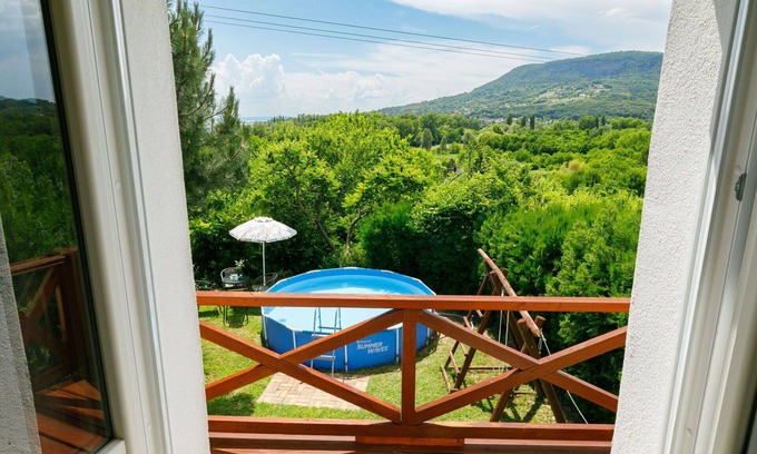Badacsonytomaj Casa | Estupenda casa de vacaciones privada con piscina privada, WIFI, A/C, TV, terraza y aparcamiento