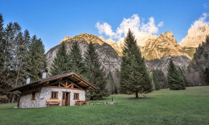 Ragoli Casa | Estupenda casa de vacaciones privada para 6 personas con TV, mascotas permitida y aparcamiento