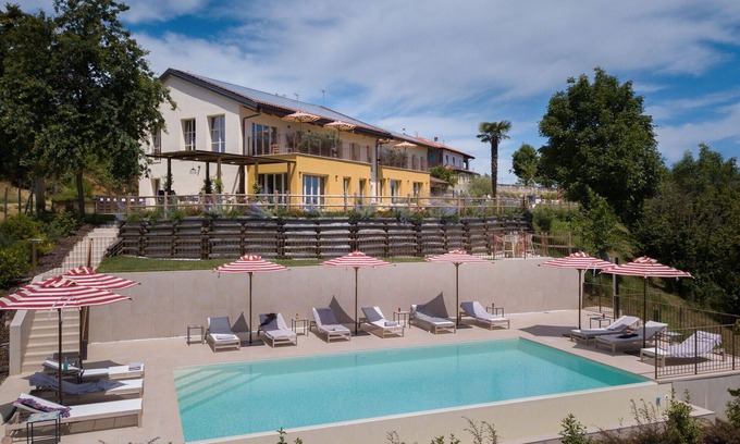 Monteu Roero Villa | Preciosa casa de vacaciones privada con piscina privada, WIFI, A/C y patio, cerca de Alba