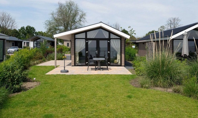 Enkhuizen Casa | Wonderful private villa for 4 guests with WIFI, TV, terrace and parking